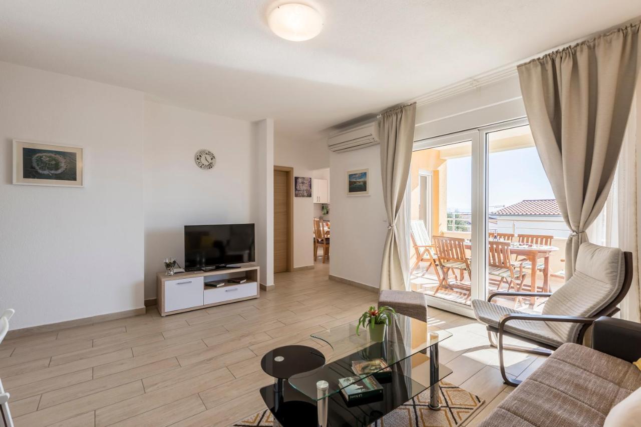 Apart Sa Terasom 250M Od Plaze,Parking,Wi Fi,Rostilj 特罗吉尔 外观 照片