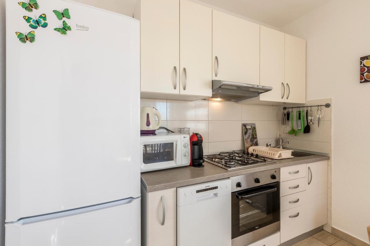 Apart Sa Terasom 250M Od Plaze,Parking,Wi Fi,Rostilj 特罗吉尔 外观 照片