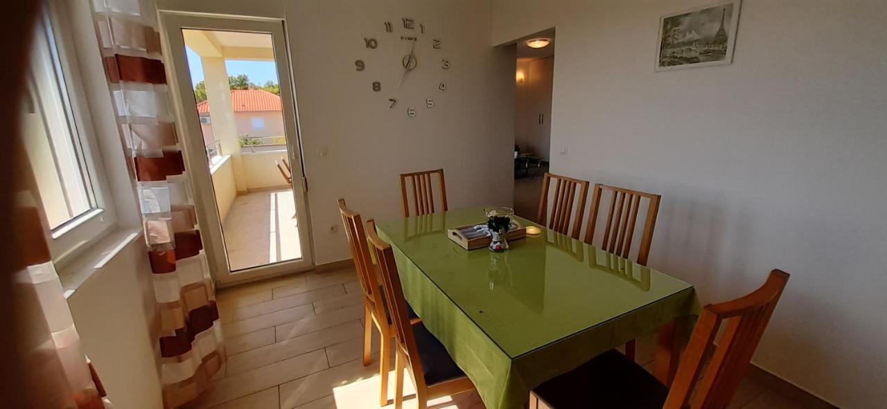 Apart Sa Terasom 250M Od Plaze,Parking,Wi Fi,Rostilj 特罗吉尔 外观 照片