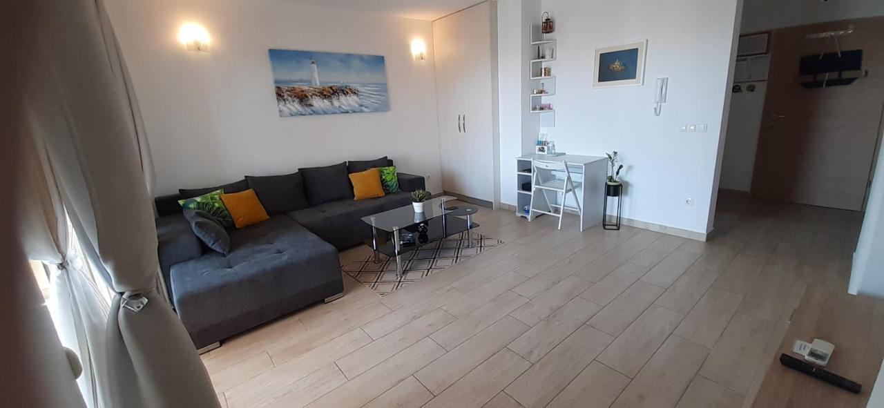 Apart Sa Terasom 250M Od Plaze,Parking,Wi Fi,Rostilj 特罗吉尔 外观 照片