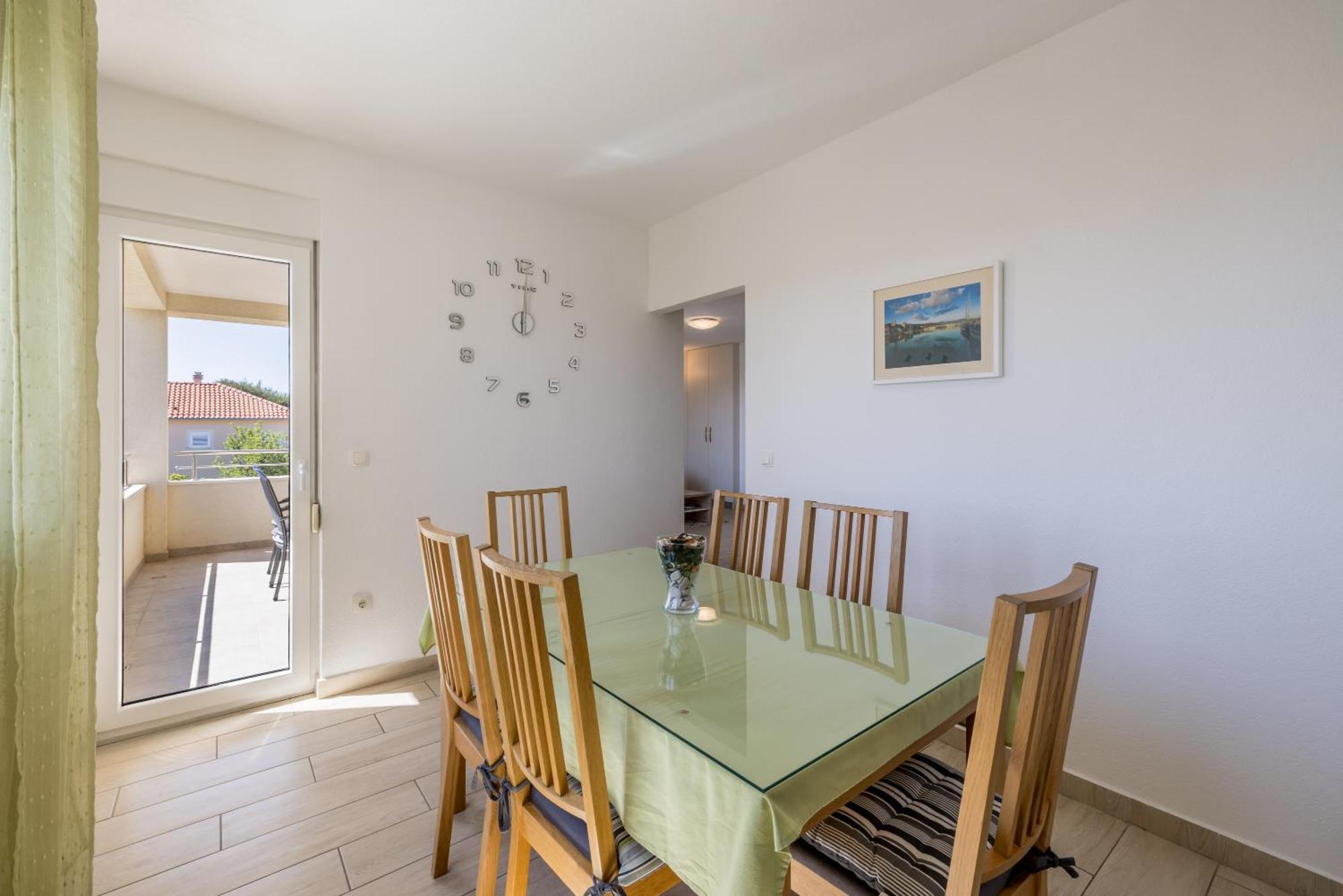 Apart Sa Terasom 250M Od Plaze,Parking,Wi Fi,Rostilj 特罗吉尔 外观 照片